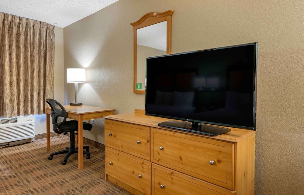 Extended Stay America Suites Orlando Altamonte Springs 53/58