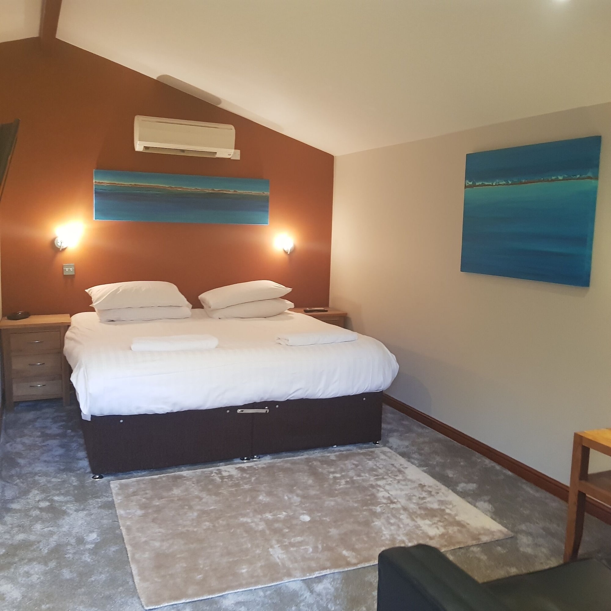 Log, Cabin, King Bed
