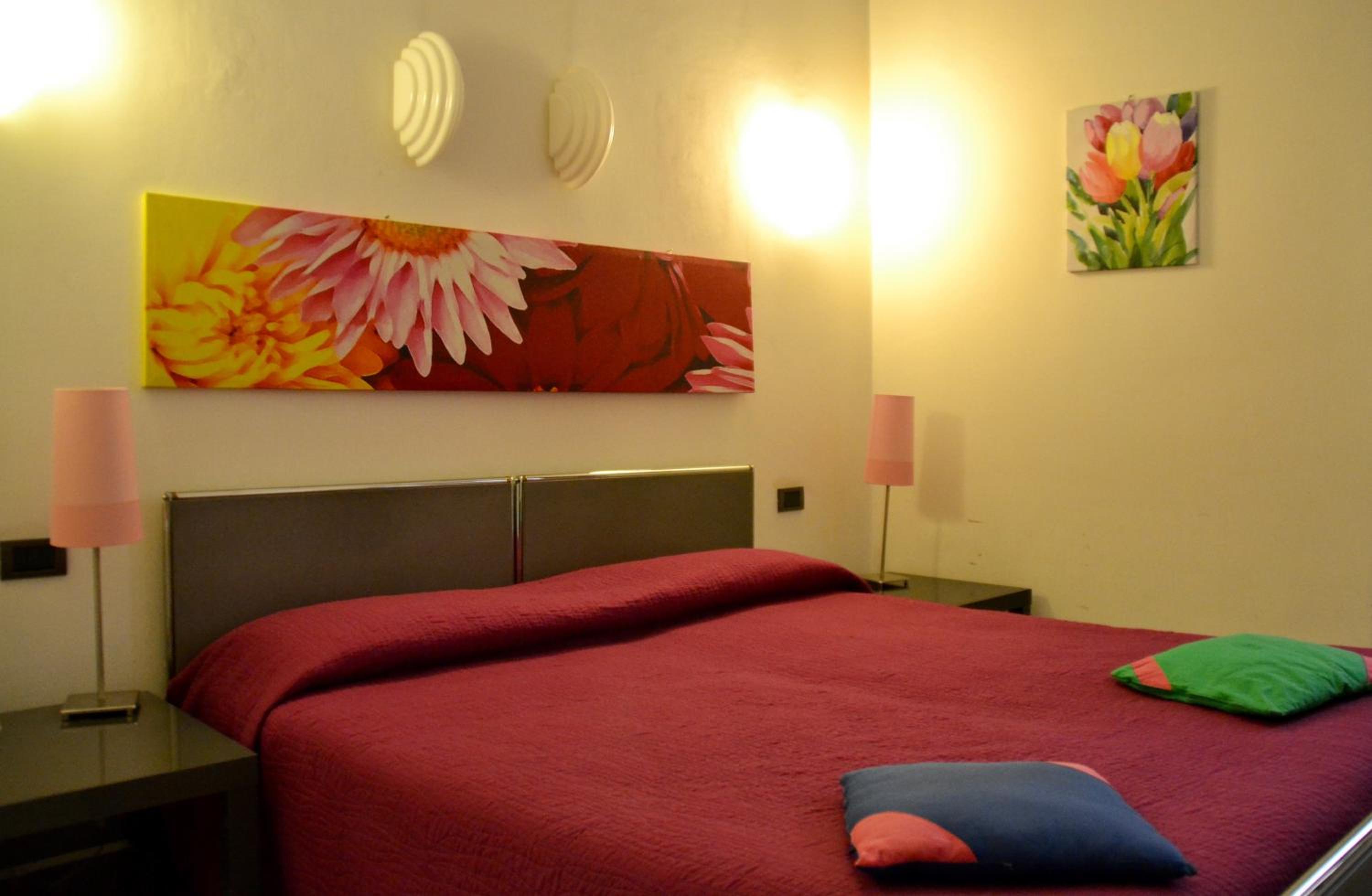 Hotel Italia 35/50