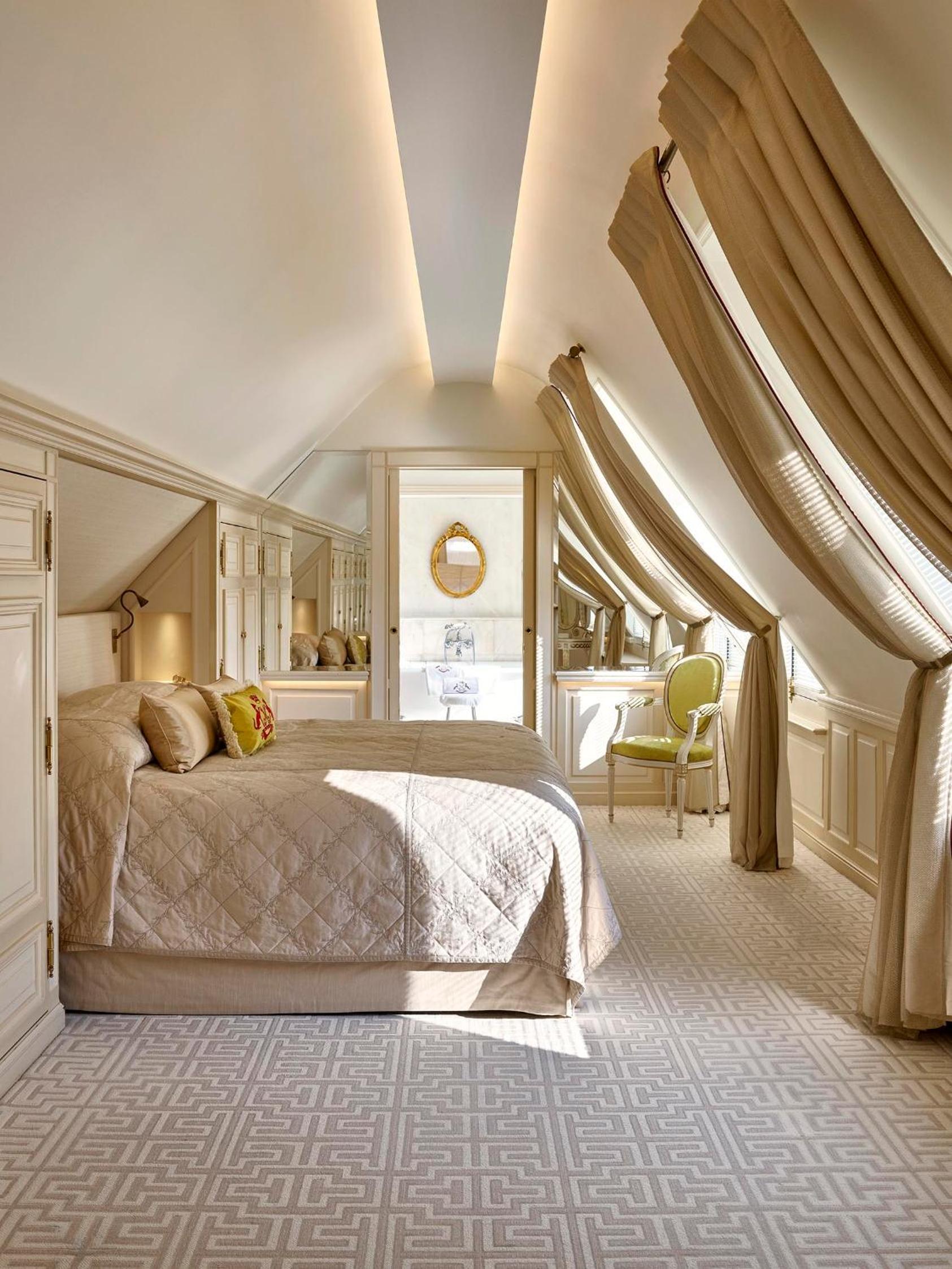 Parisienne, King Bed