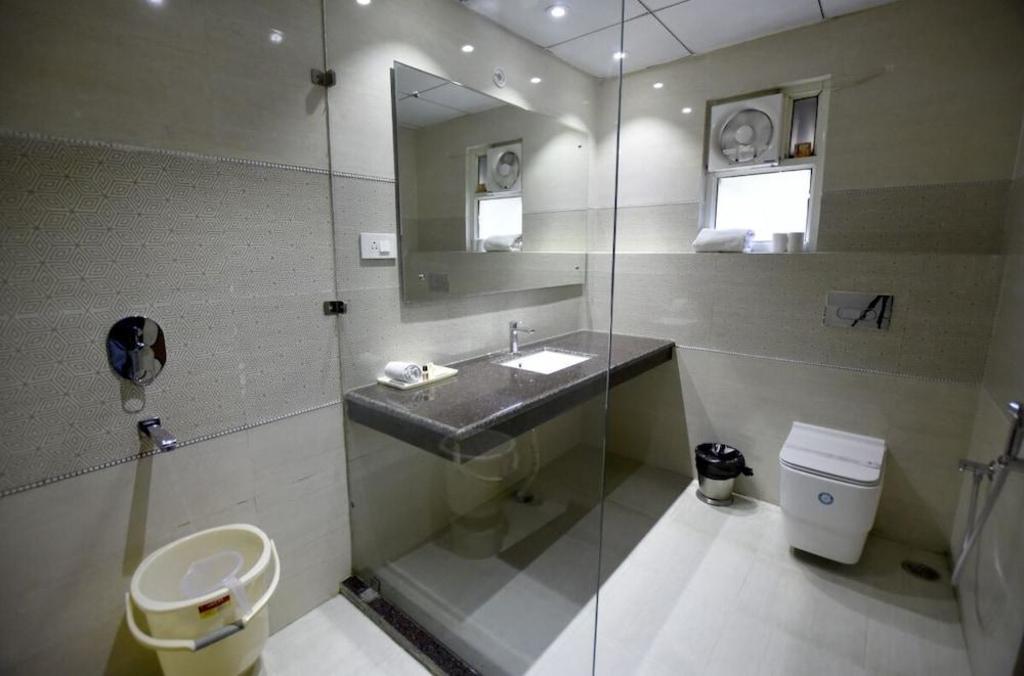 Hotel Sonia, Rudrapur 35/37