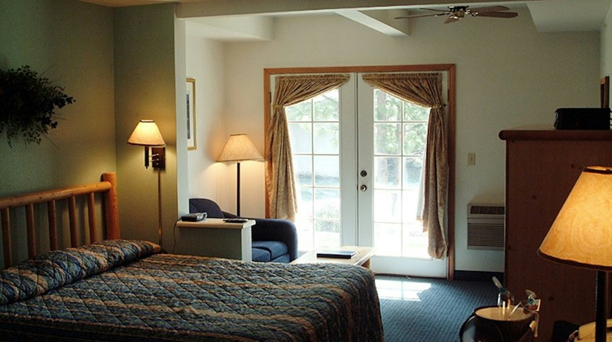 Edgewater Inn Shady Cove 11/27