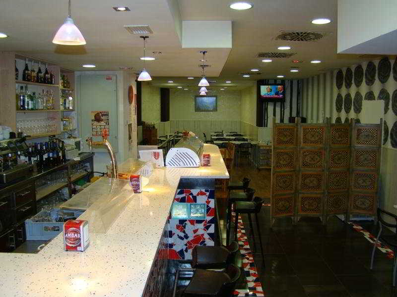 restaurant cafeteria