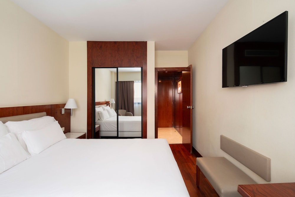 STANDARD, SINGLE, DOUBLE OR TWIN BED