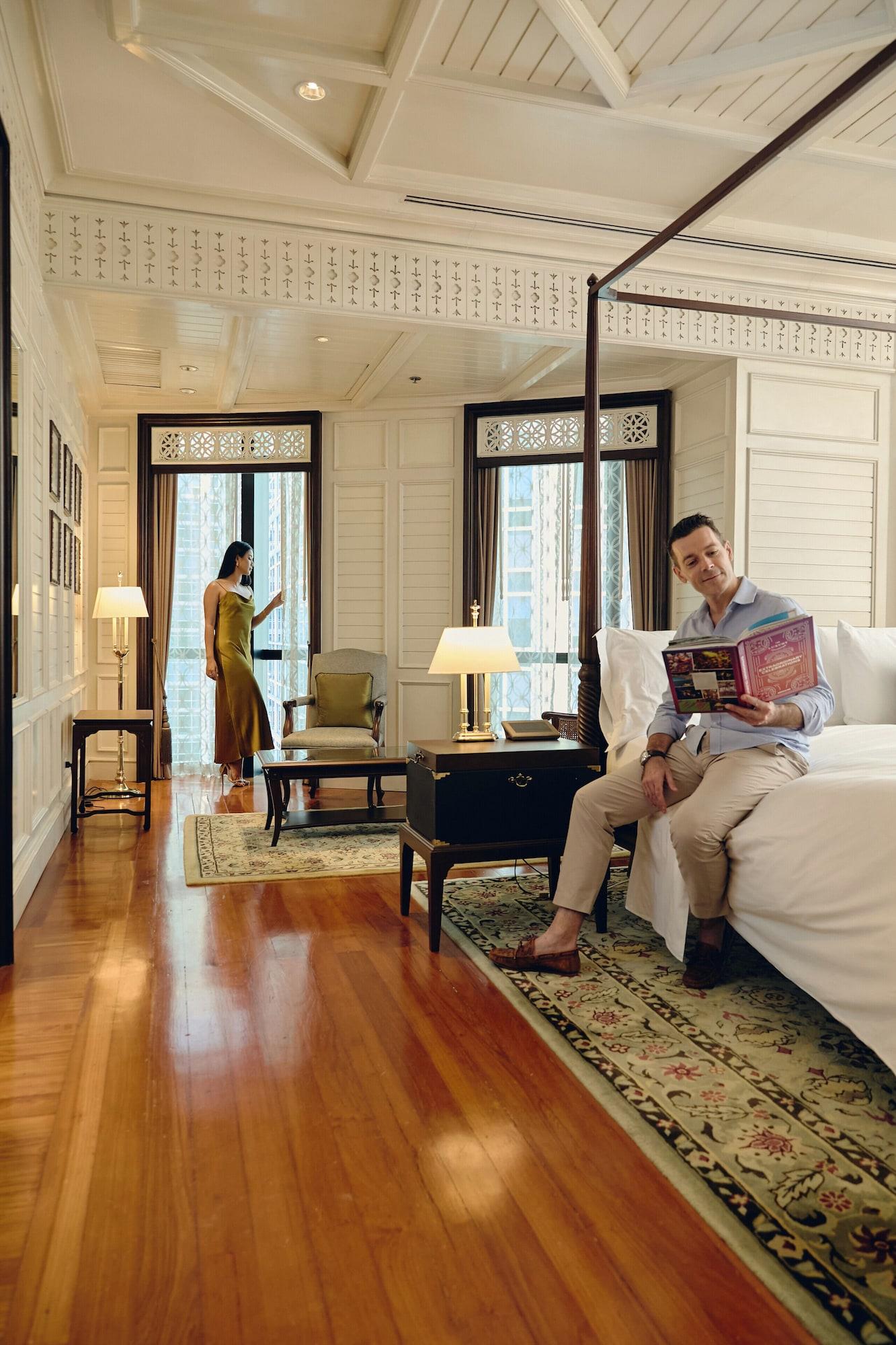 جناح ملكي بغرفتي نوم مع دخول صالة النادي، THE ATHENEE HOTEL, A LUXURY COLLECTION HOTEL BANGKOK 4/5