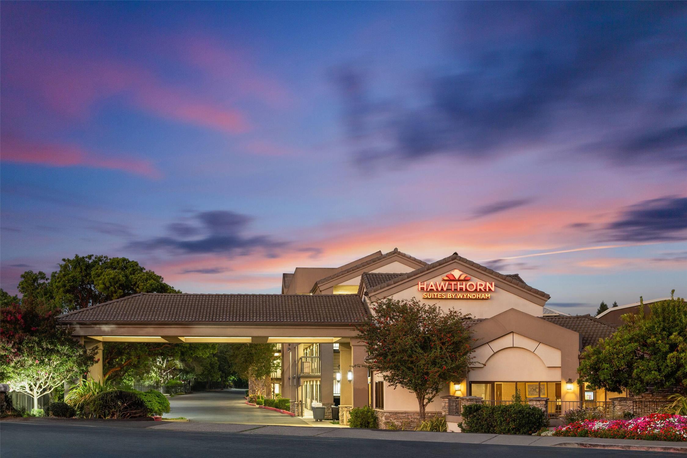 Hawthorn Suites By Wyndham Napa Valley in NAPA - CA
