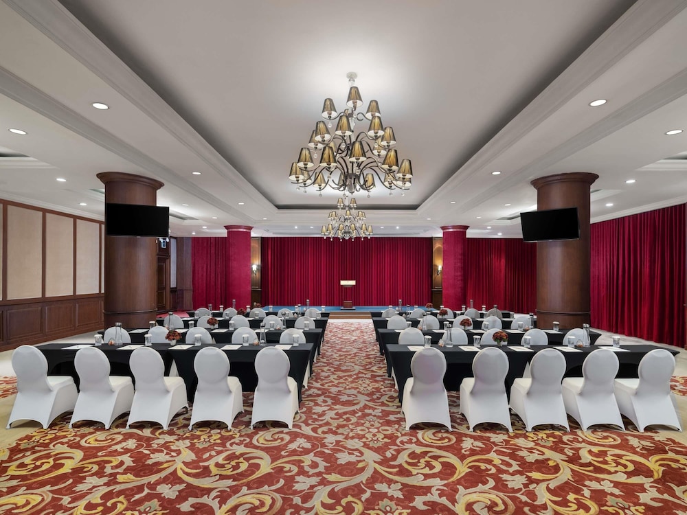 Majapahit Hotel Surabaya - MGallery Collection 36/47