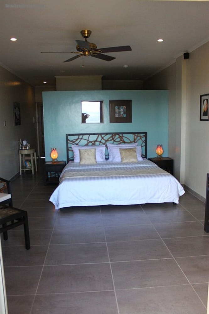 Linaw Beach Resort 29/73