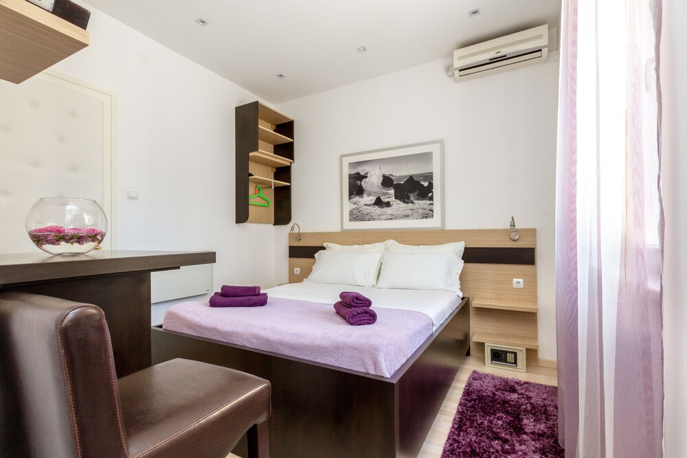 Apartments Aspalathos 23/56