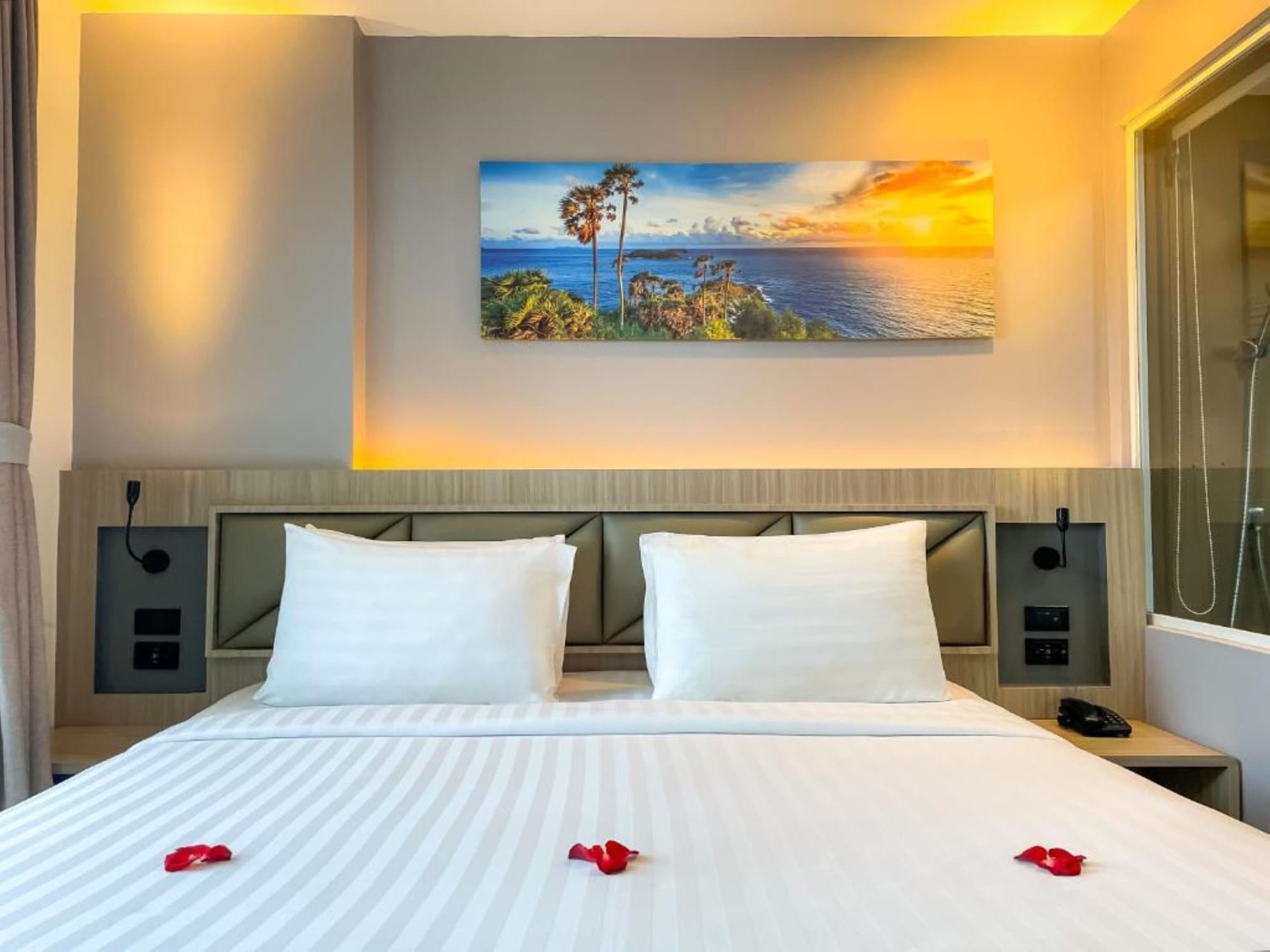 غرفة قياسية بسرير كينج، Clarian Hotel Beach Patong 7/10