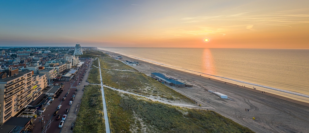 Two Brothers Noordwijk Beach 45/50