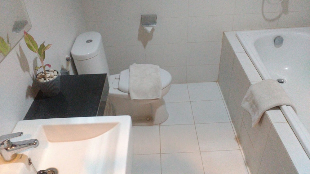 Hotel Candi Indah - Akpol Semarang 48/49