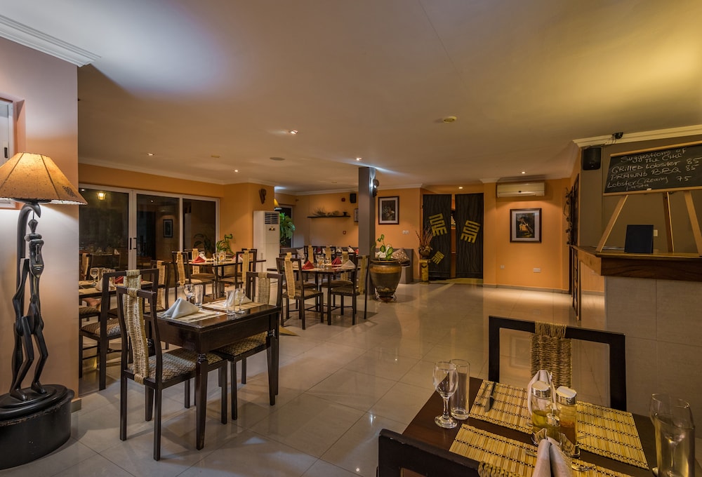 Midindi Hotel 56/61