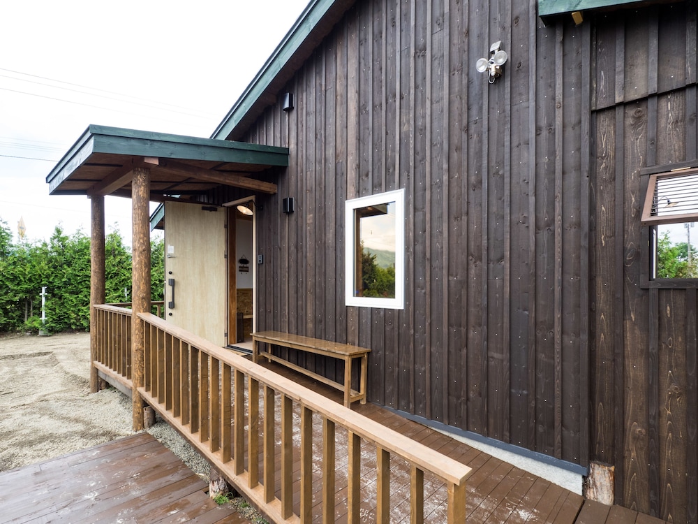 country cottage wakiaiai