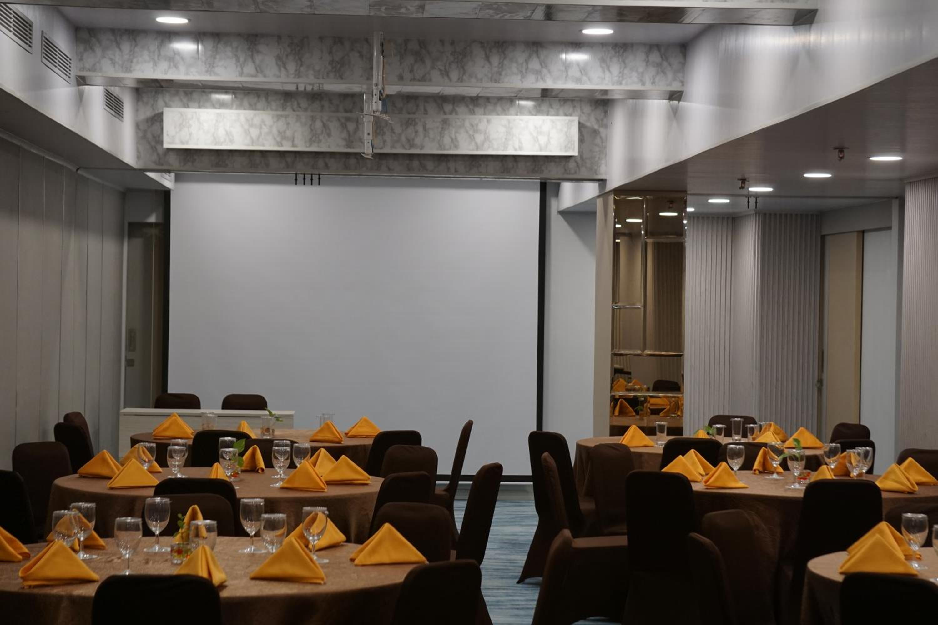 Unisi Hotel Malioboro - Jogja Syariah (ex Sofyan Inn) 40/50