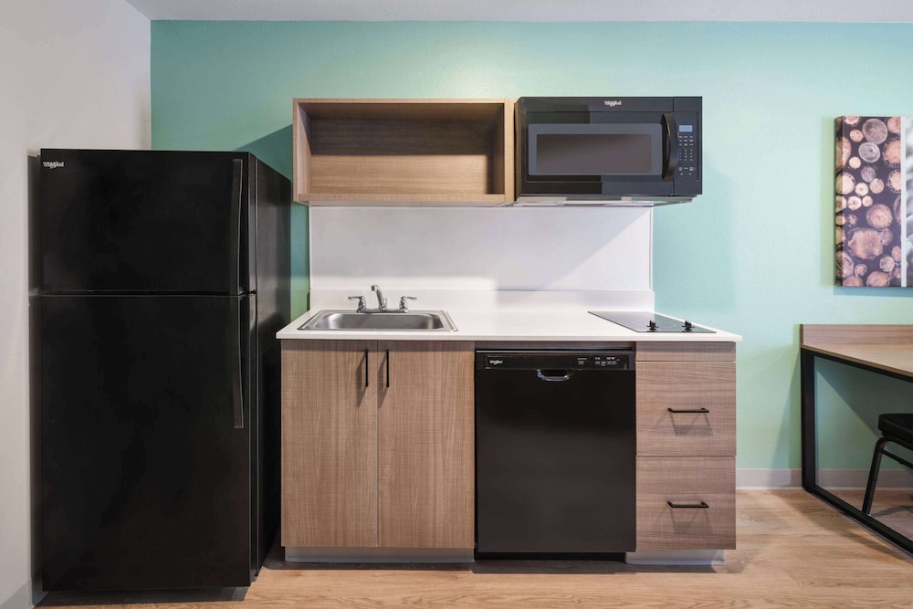 ECHO Suites Extended Stay by Wyndham Madison 45/53