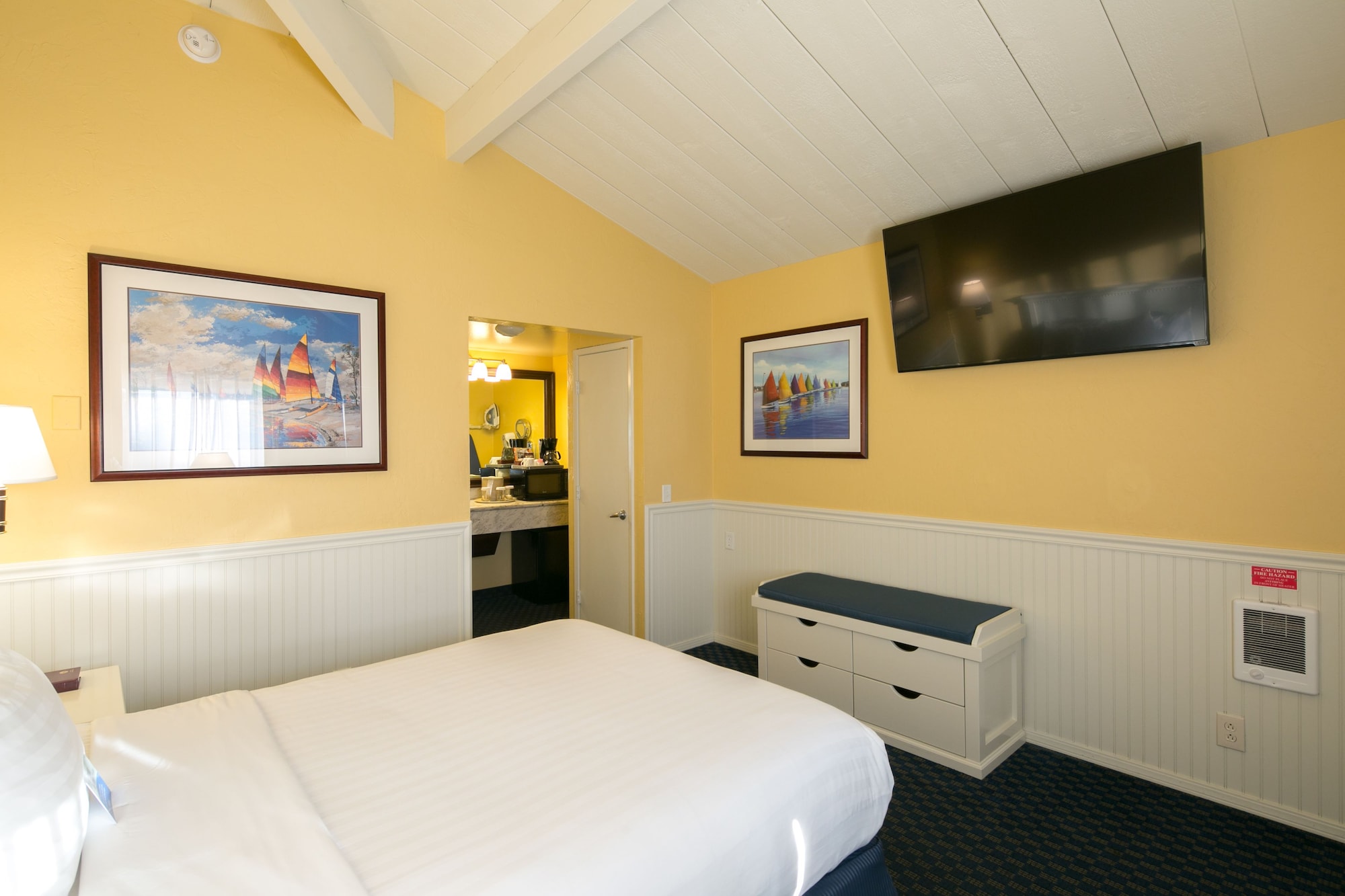 STANDARD, QUEEN BED, PET FRIENDLY