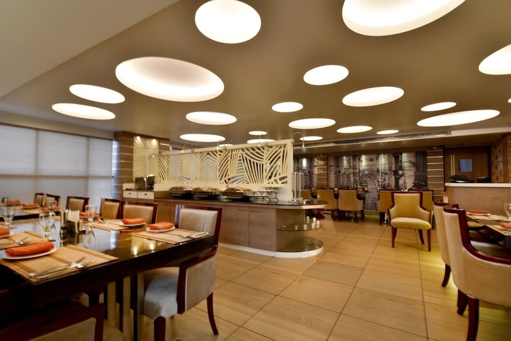 Hotel Kama International 31/40