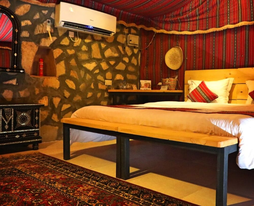 Sama Al Wasil Desert Camp 15/63