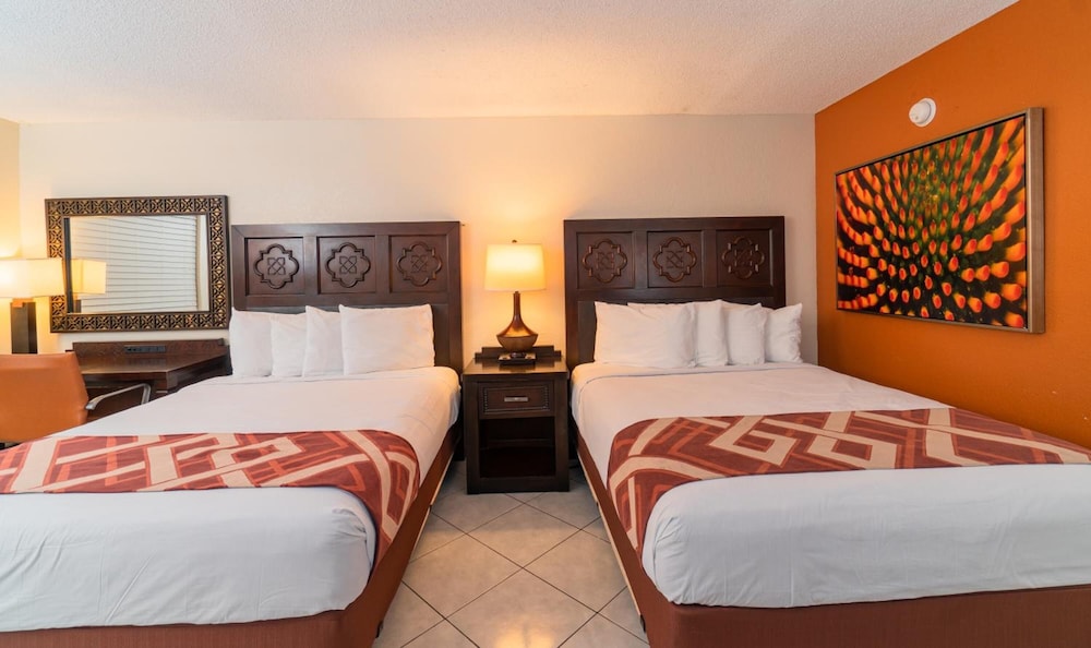 Sevilla Inn 13/41