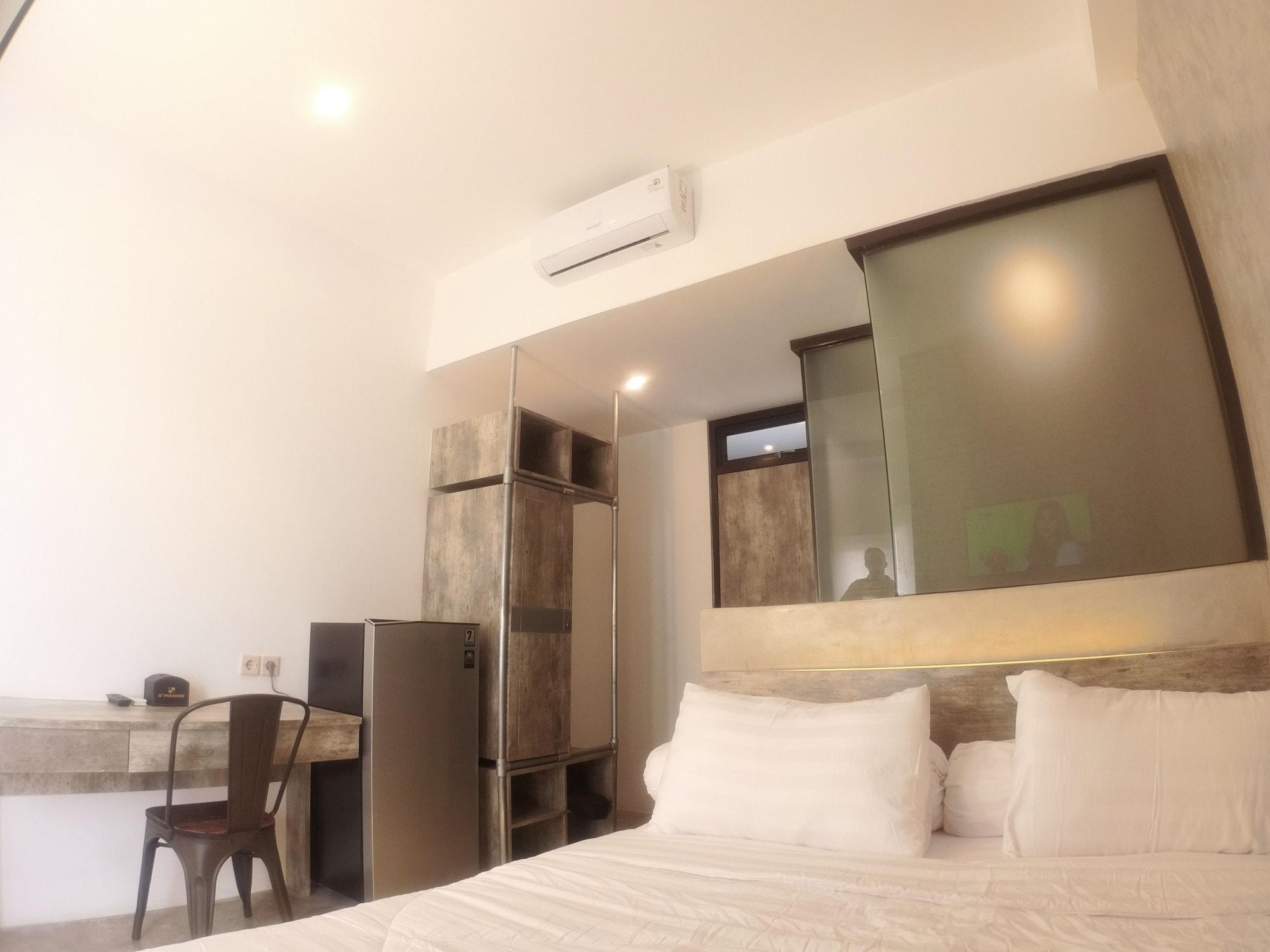 DParagon Gajah Mada Jakarta 5/16