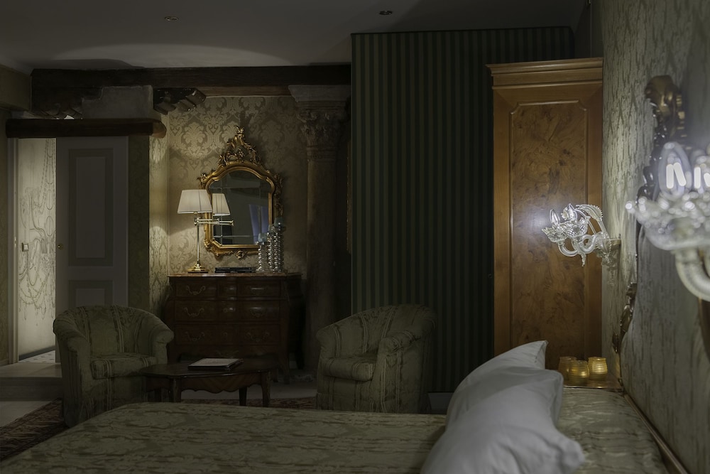 Hotel Al Ponte Antico 25/48
