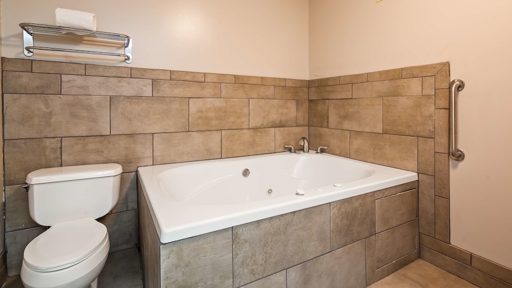 Best Western Home Place Inn 10/20