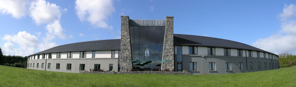 KNOCK HOUSE HOTEL 35/36