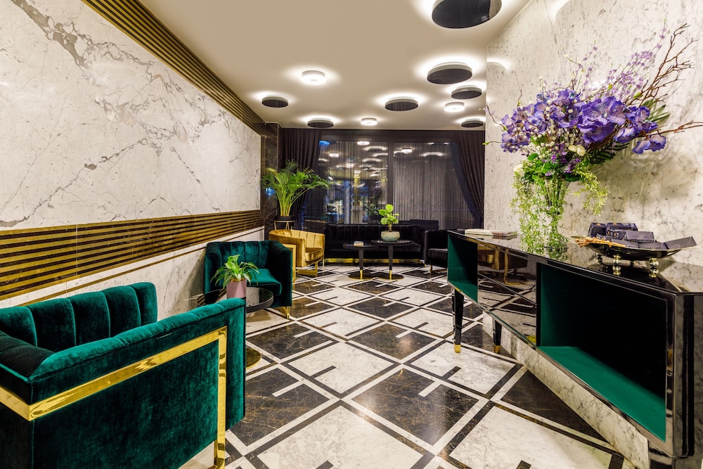 Euro Design Hotel 64/71