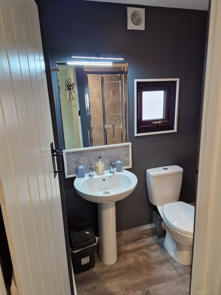 The Cedars B&B 51/56