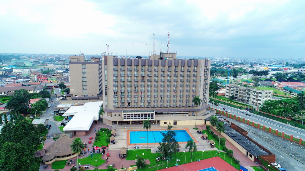 Presidential Hotel 1/50