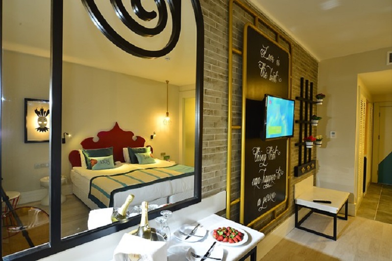 Room, Single, Double Bed, Land View