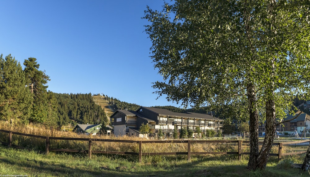 RESIDENCE PIERRE AND VACANCES LE SEQUOIA 33/43