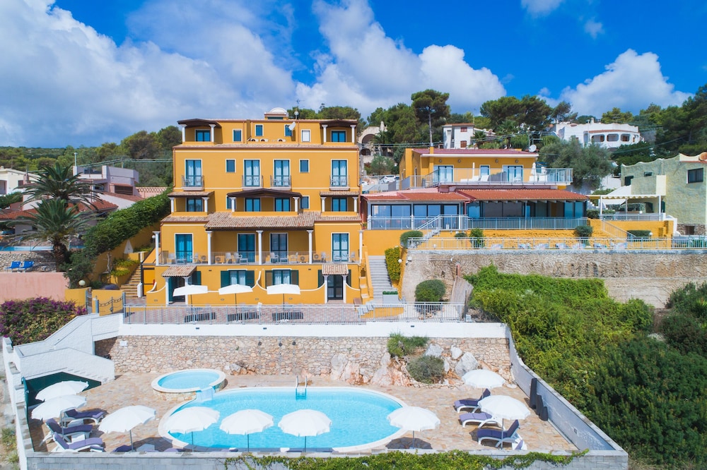 Lu Hotel Maladroxia in SANT ANTIOCO