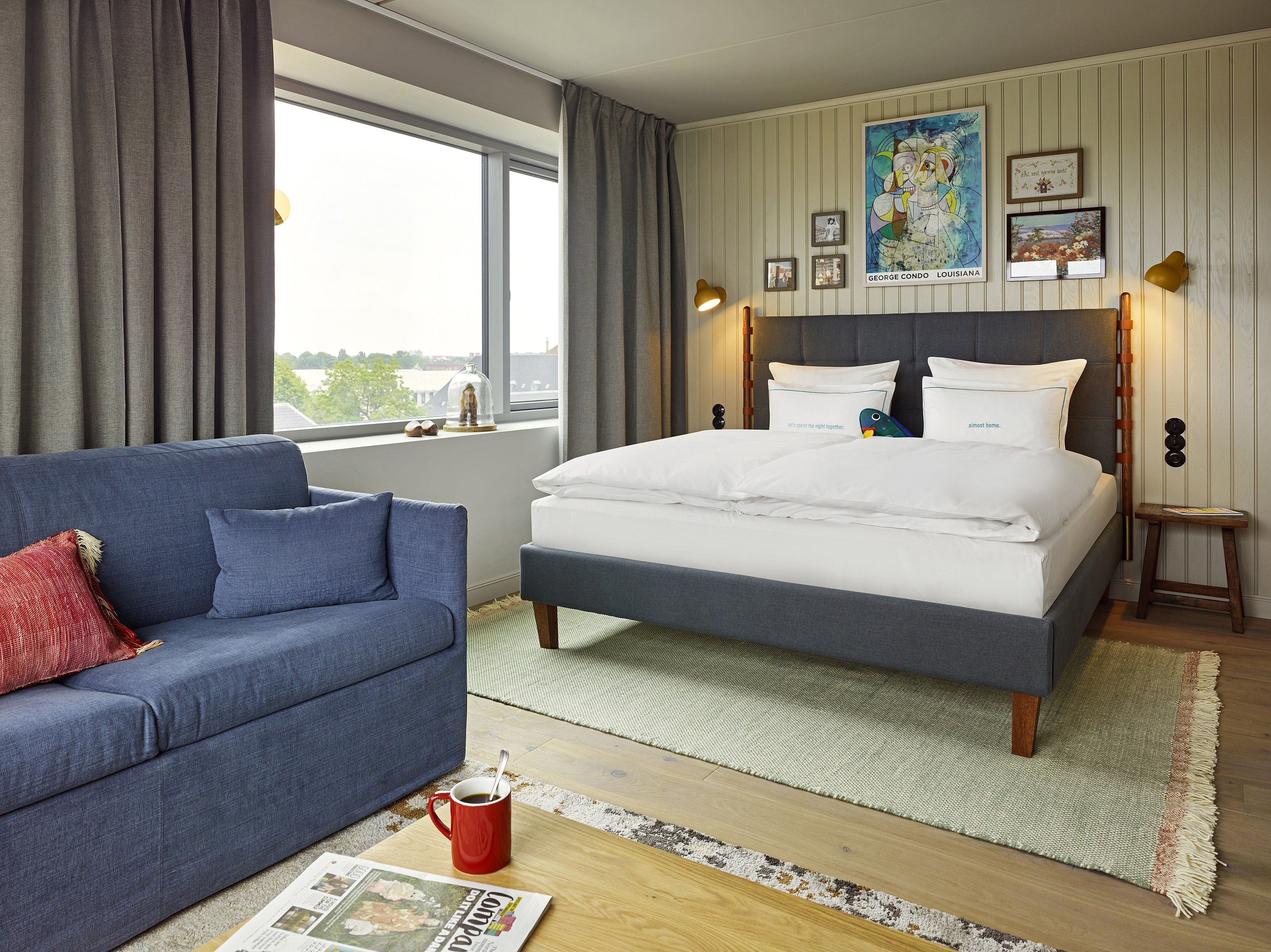 ROOM, XL