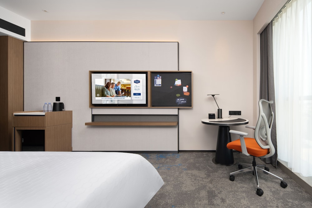 HAMPTON BY HILTON RENHE BAIYUN AIRPORT 25/28