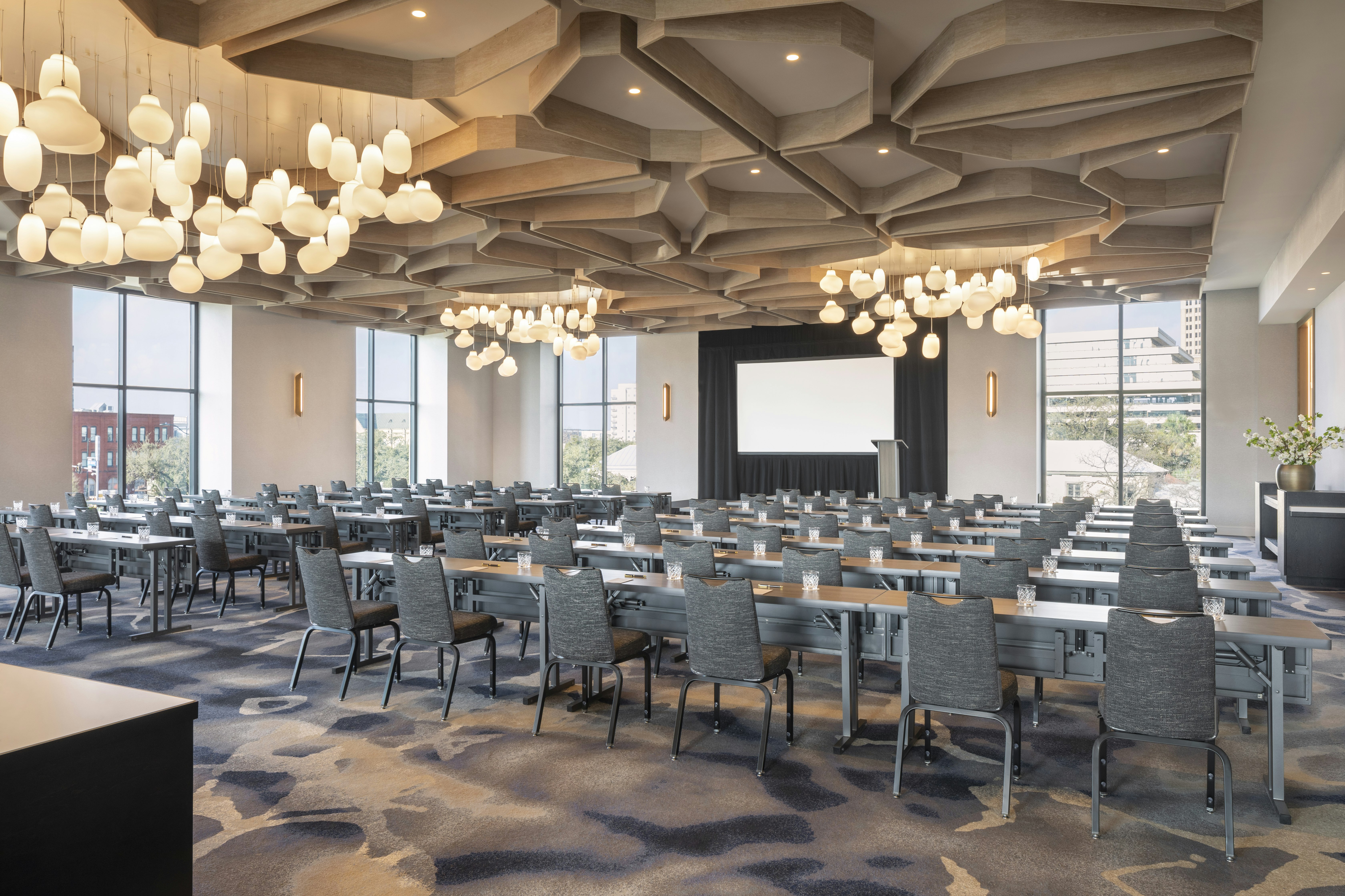 The Monarch San Antonio, Curio Collection By Hilton 40/50