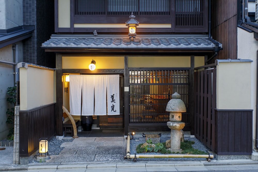 祇園美先 古門前 写真1