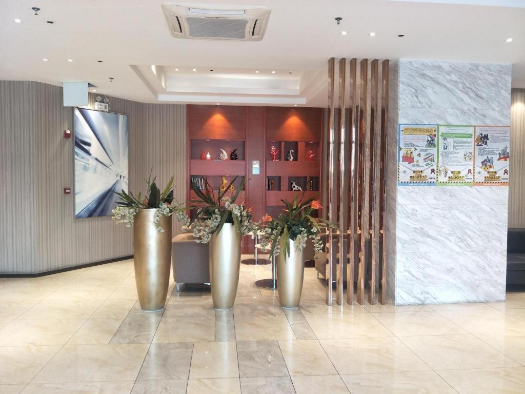 City Comfort Inn (Foshan Nanhai Avenue Guicheng Metro Station) 38/47