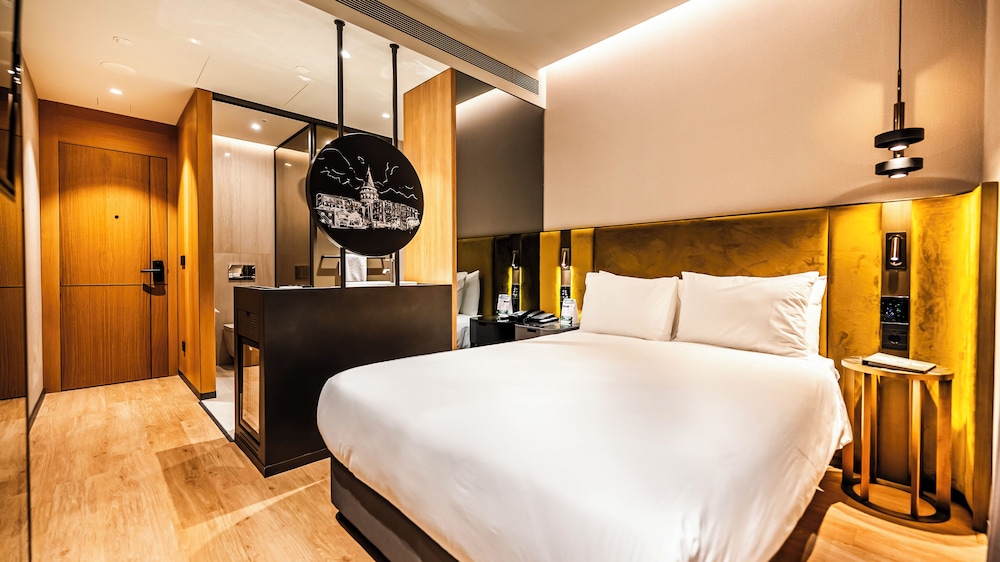 ECONOMY, STUDIO, QUEEN BED