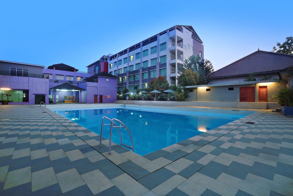 Aston Tanjung City Hotel in Murungpudak