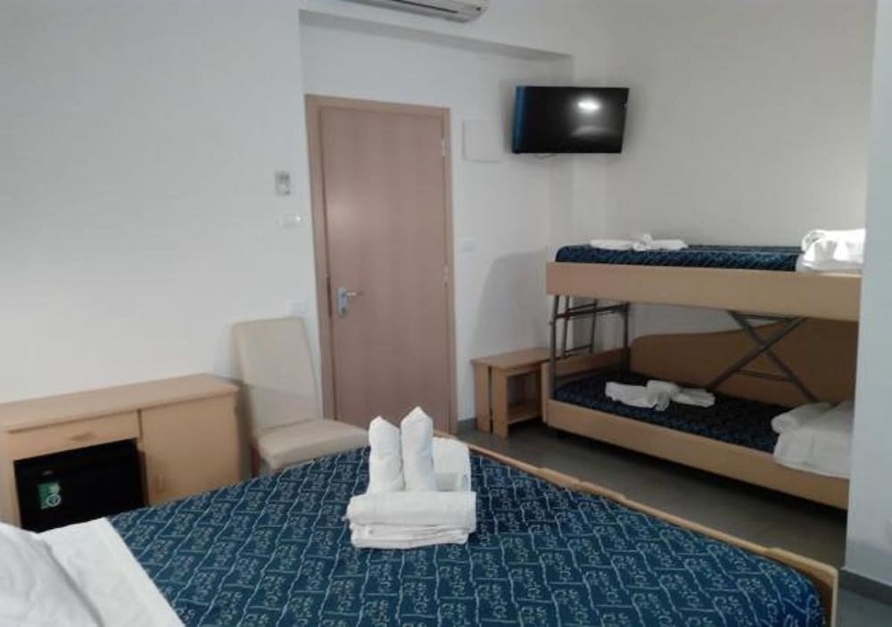 Nautilus Hotel 18/28