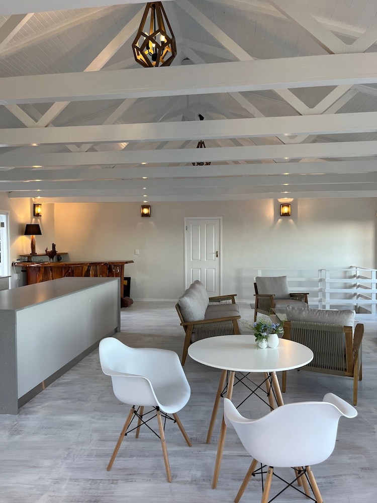 Brenton Beach House 7/50