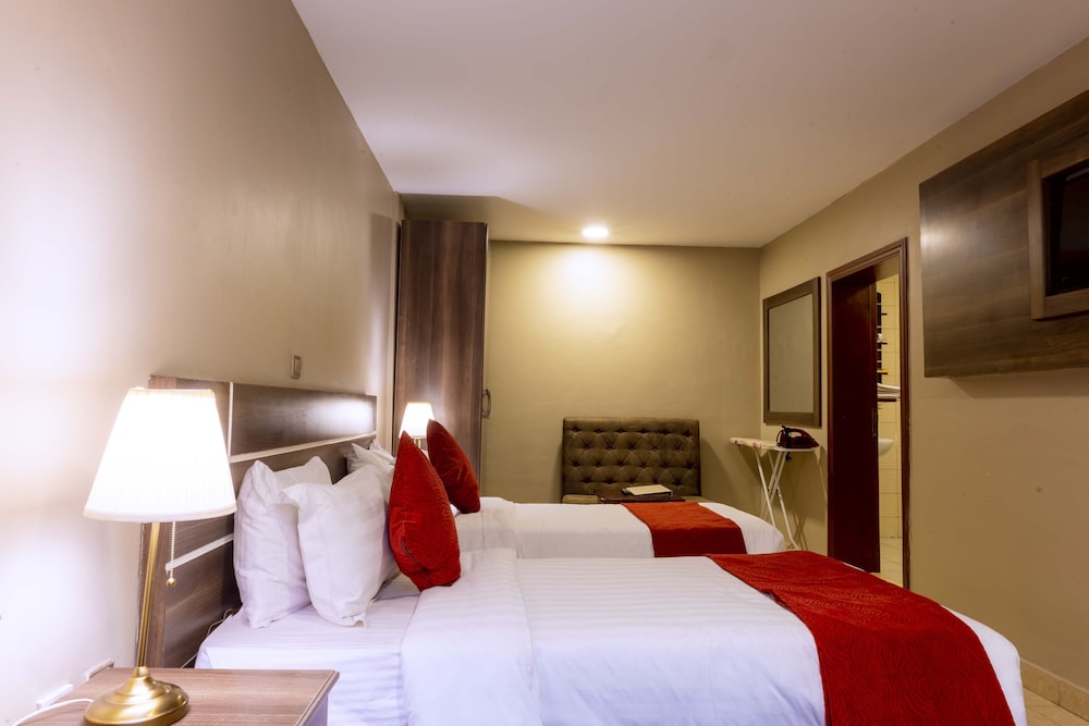 Legend Hotel 32/59