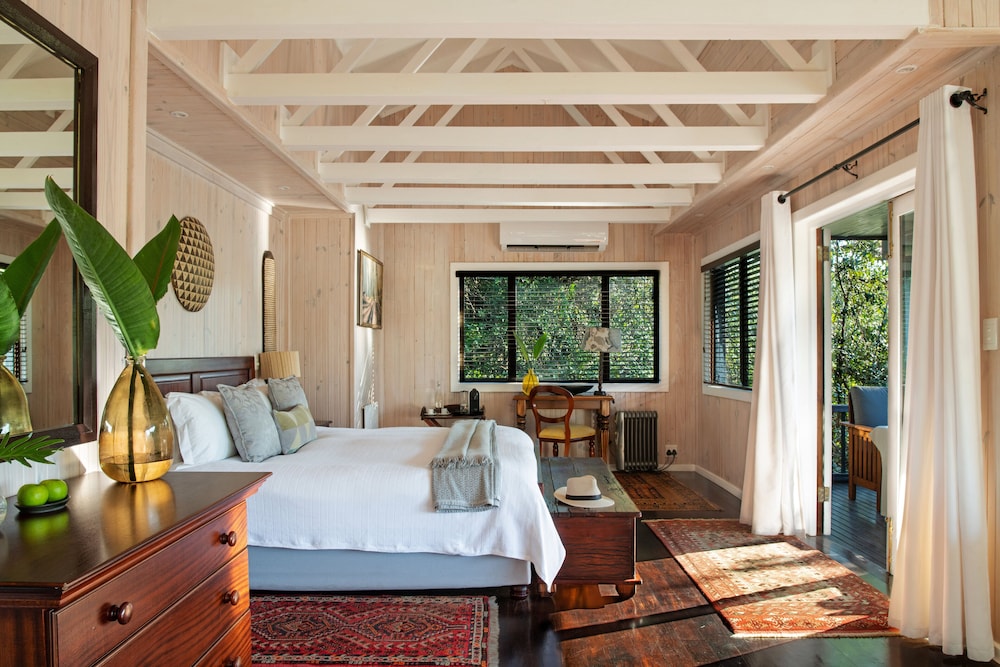 Prana Lodge 13/44