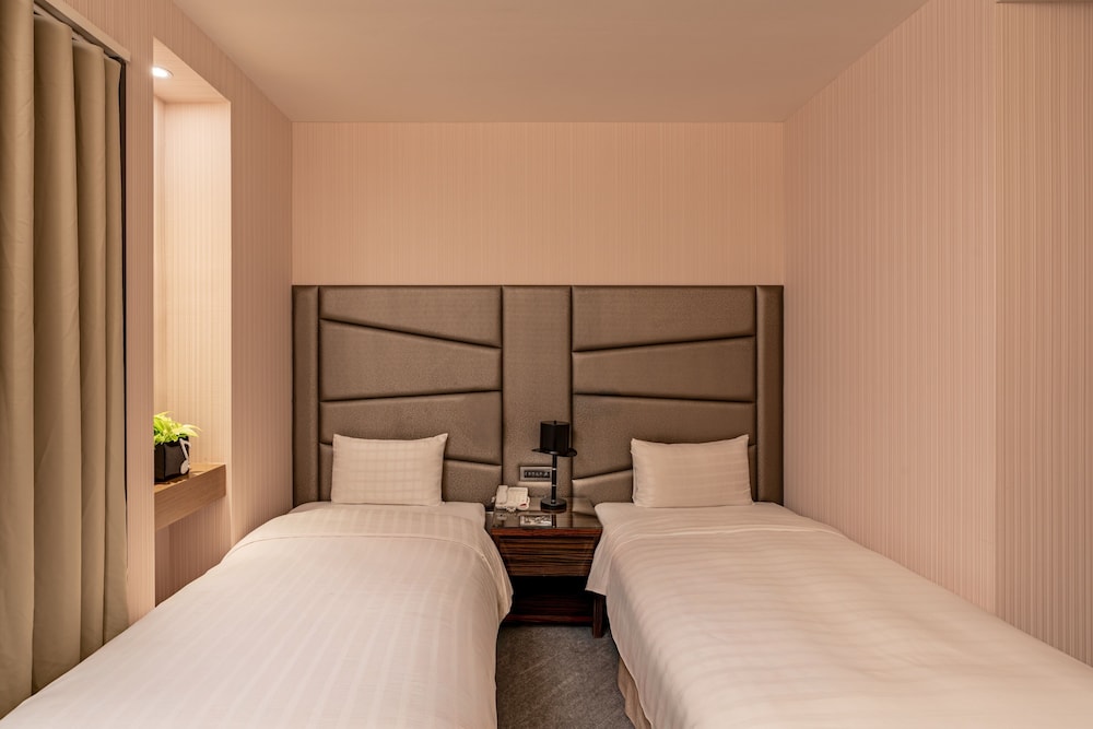 CLASSIC, TWIN BEDS