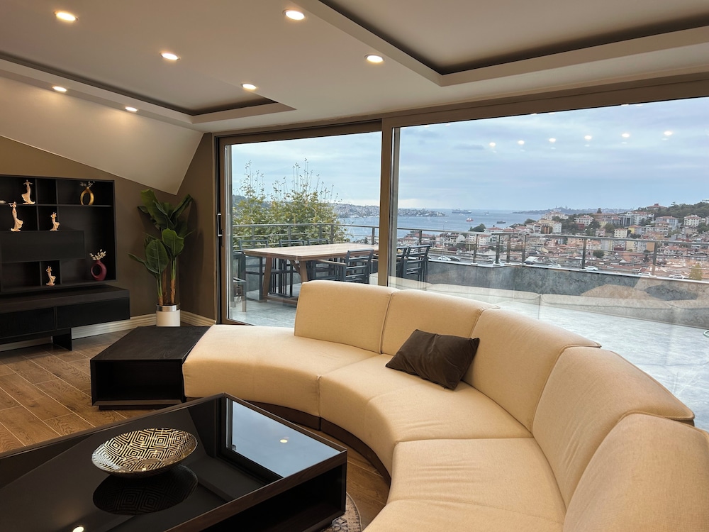 Mona Bosphorus 28/50