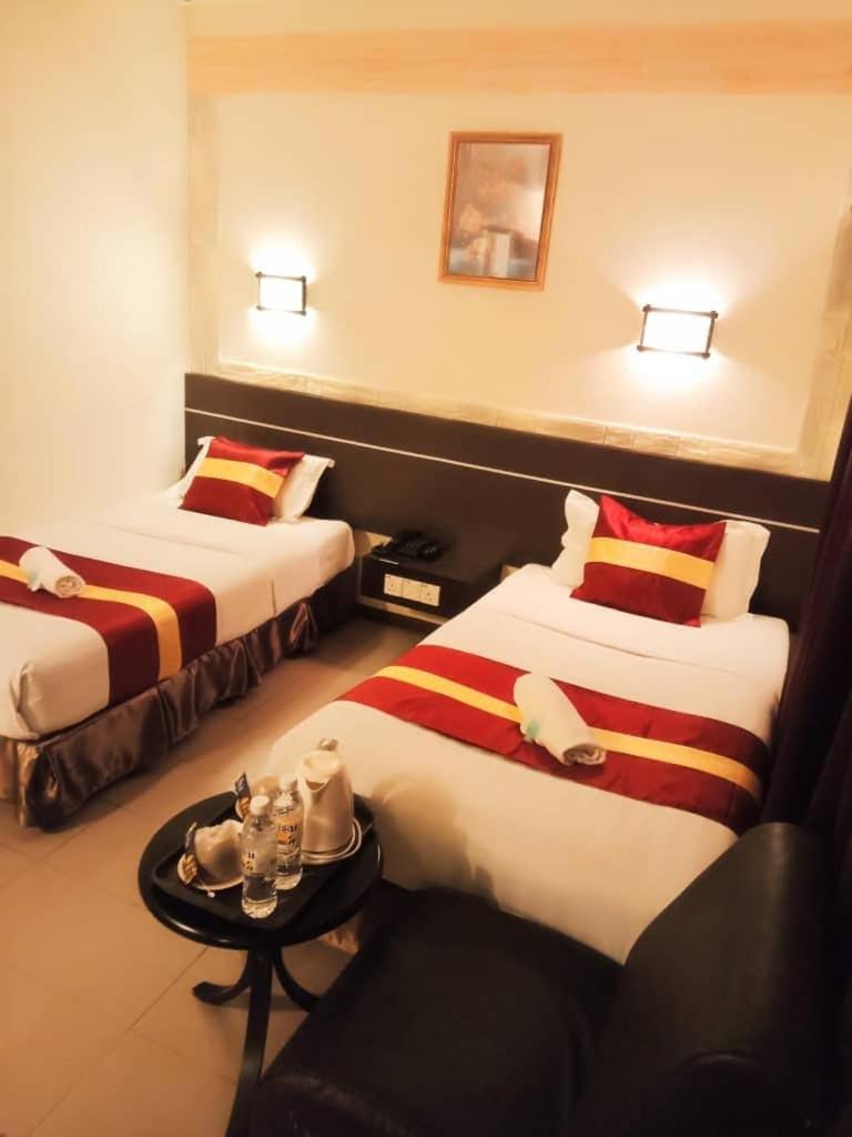 Super, Deluxe, Single Bed
