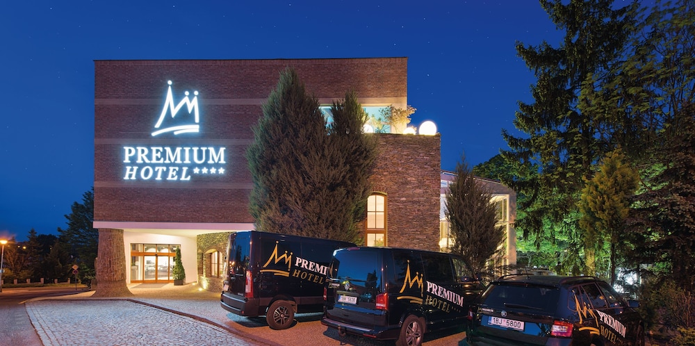PREMIUM Hotel 3/69