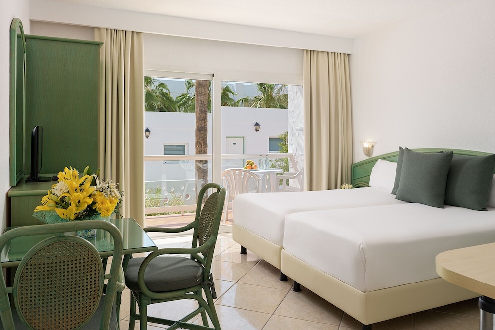 Aparthotel Esquinzo Y Monte Del Mar 13/50